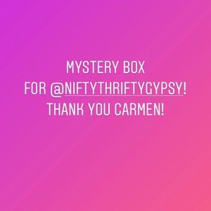 Woman’s Mystery Box for Carmen! @niftythriftygypsy